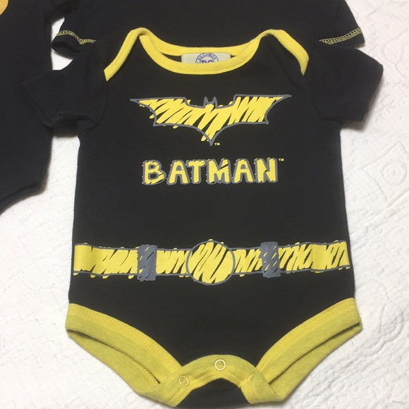 3-6m (4/$20) Assorted Batman Fanwear Onesies - Picture 3 of 11